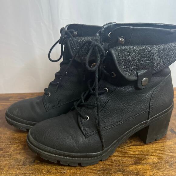 Black Ankle Boots Pop With Chunky Heel - Picture 5 of 15